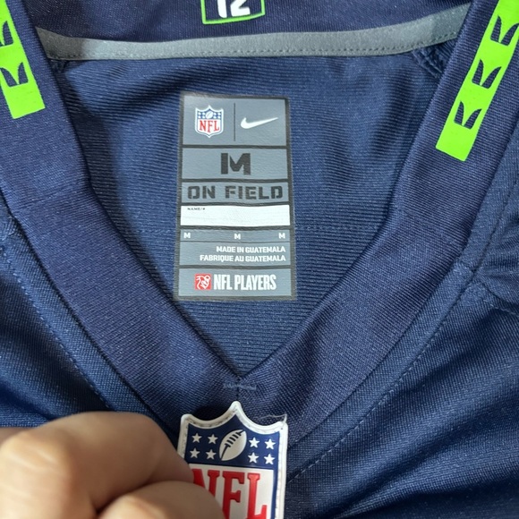 Seattle Seahawks Jersey Nike Mens Medium Blue On Field Russell Wilson # 3 NFL - Picture 3 of 6